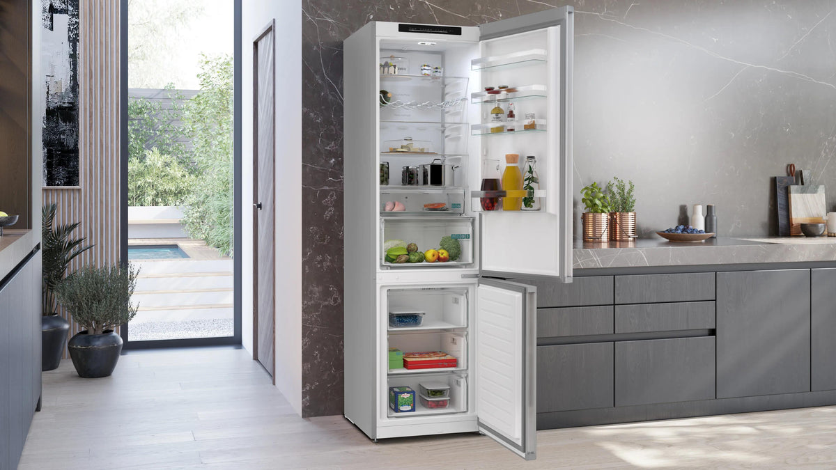 SIEMENS Kühl-/Gefrierkombination KG39N2LAF, 203 cm, silber