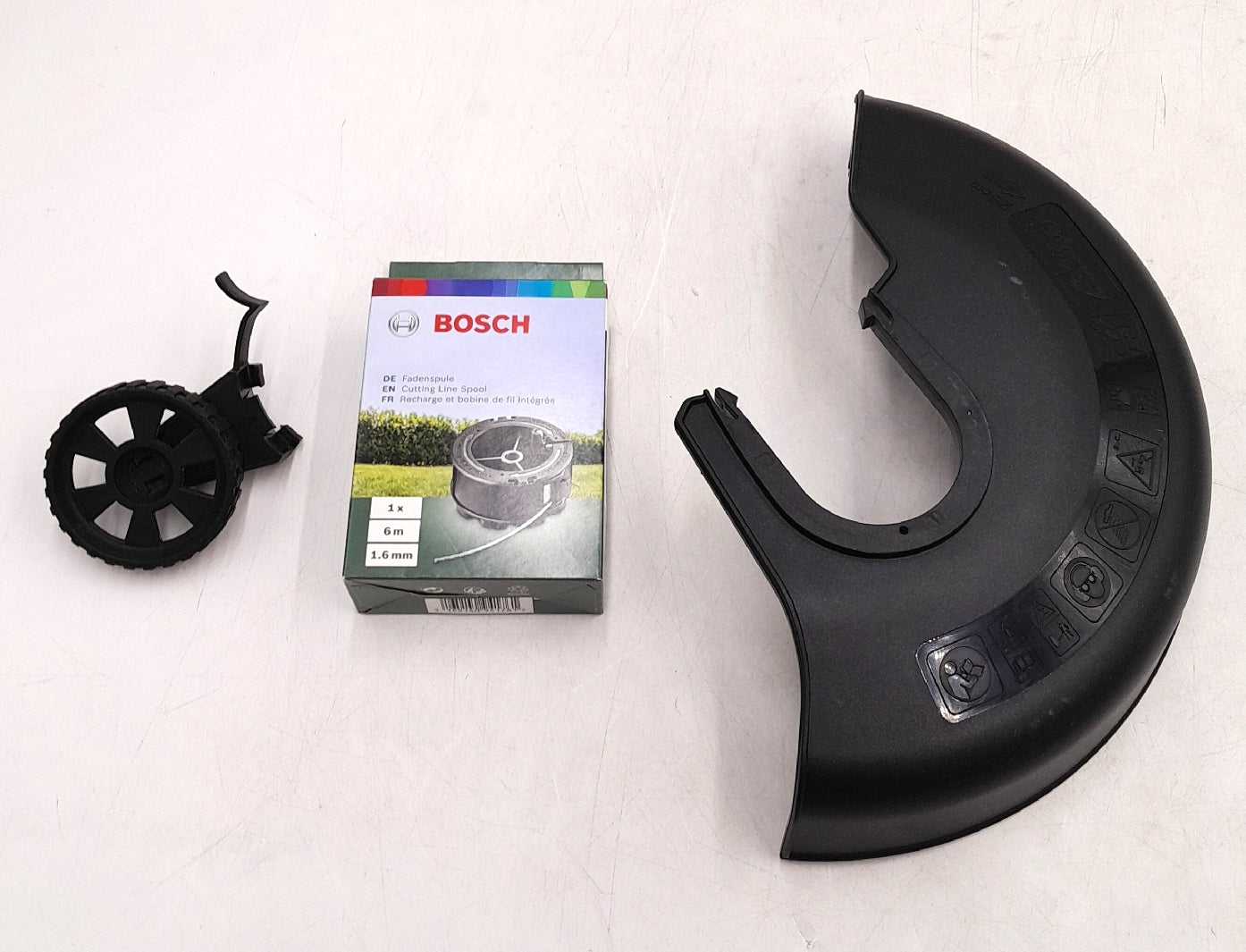 Bosch Rasentrimmer Gartengeräte UniversalGrassCut 18 Volt System Zubehör Leistung