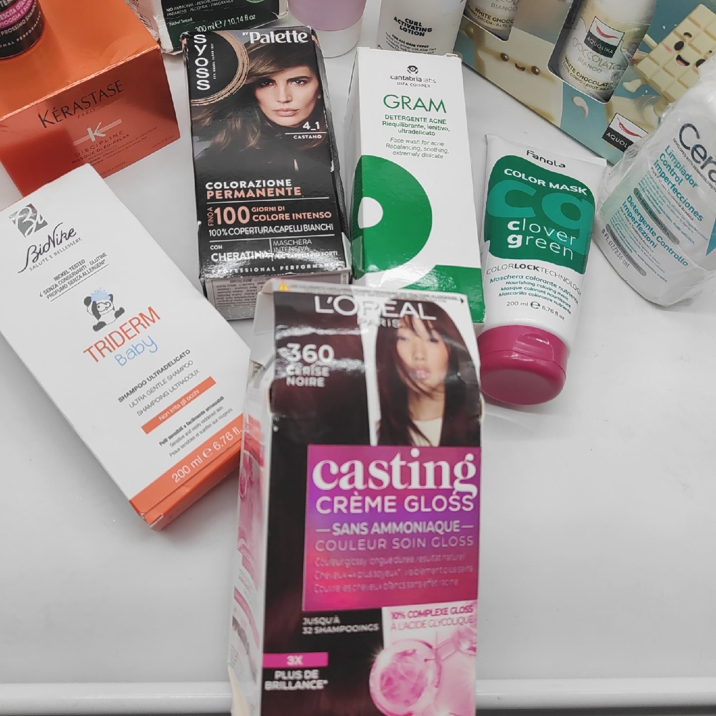 Haarfärbung Shampoo Creme gemischte posten