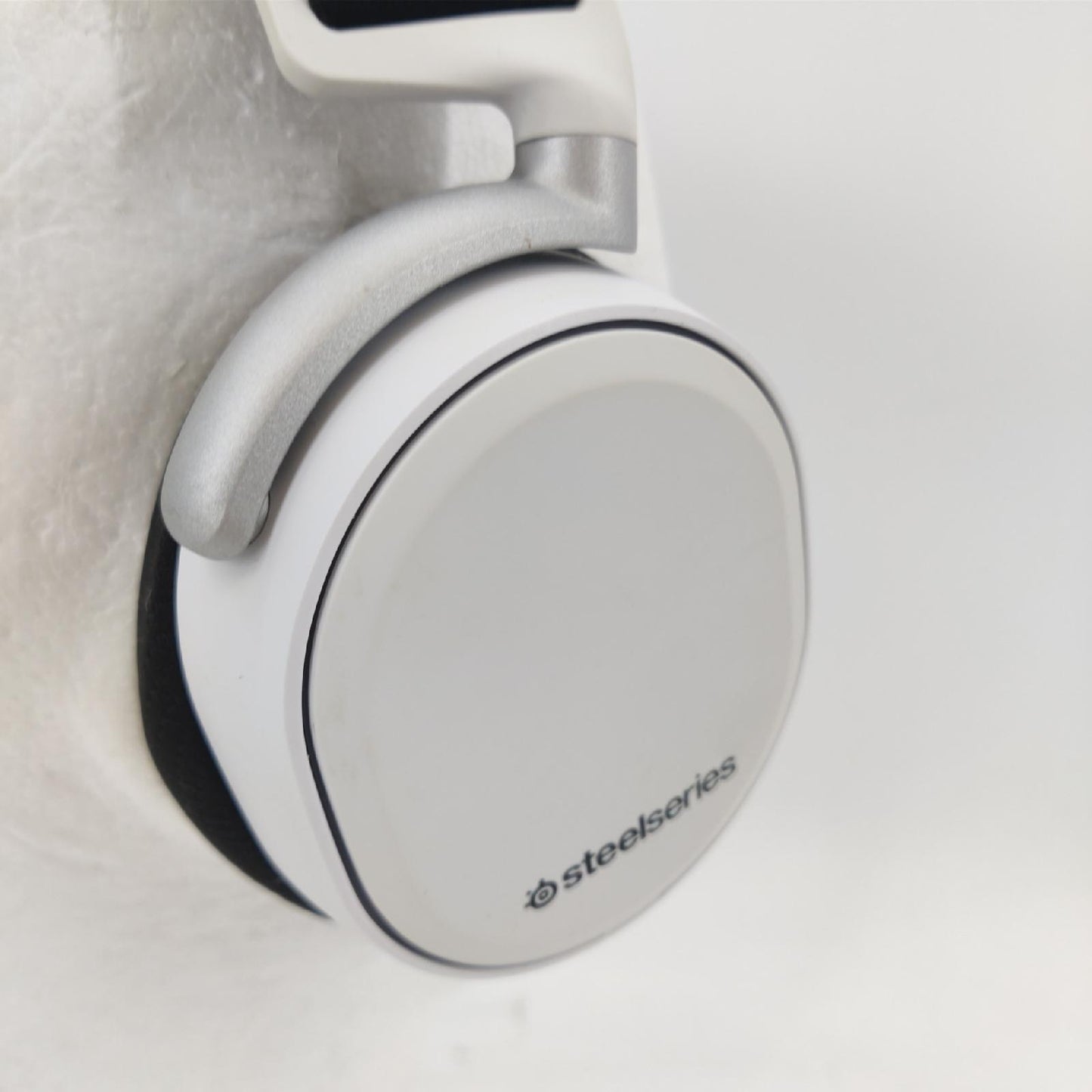 SteelSeries Arctis Pro GameDAC Gaming Headset hohe Audioqualität ultimatives Gaming-Erlebnis Größe ausbalancierter Klang.