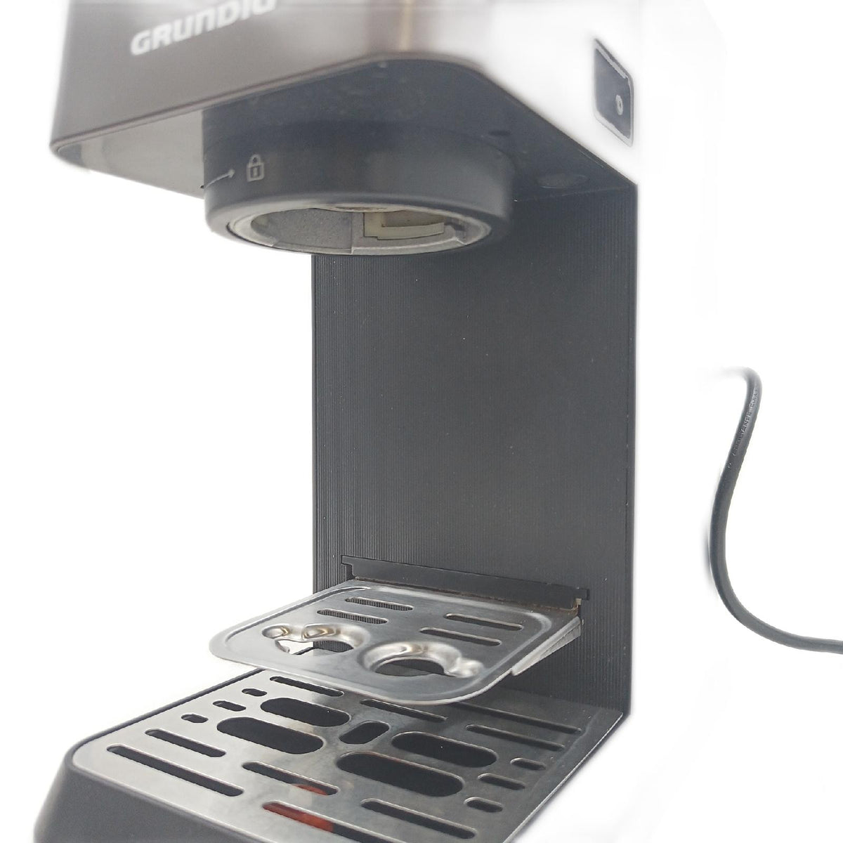 Grundig KSM 5330 Siebträgermaschine mit integriertem Milchbehäl