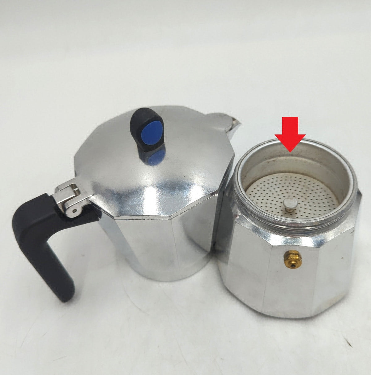 Monix Induction Express Aluminium Induktionskaffeemaschine 6 Tassen sichtbare Verschmutzungen