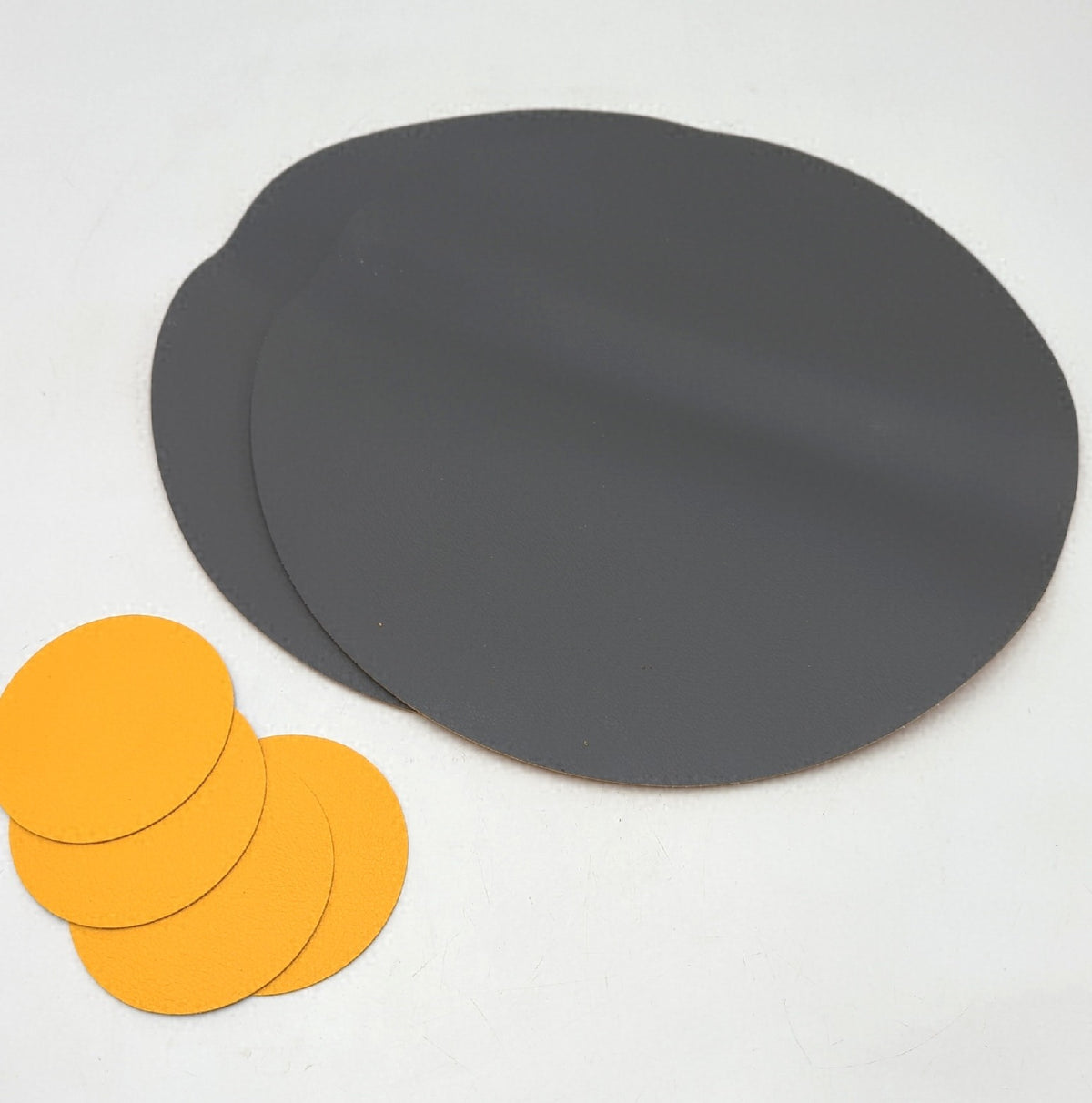 Myir JUN Tischsets abwaschbar Untersetzer rund 38 cm Tischunterlagen Platzsets