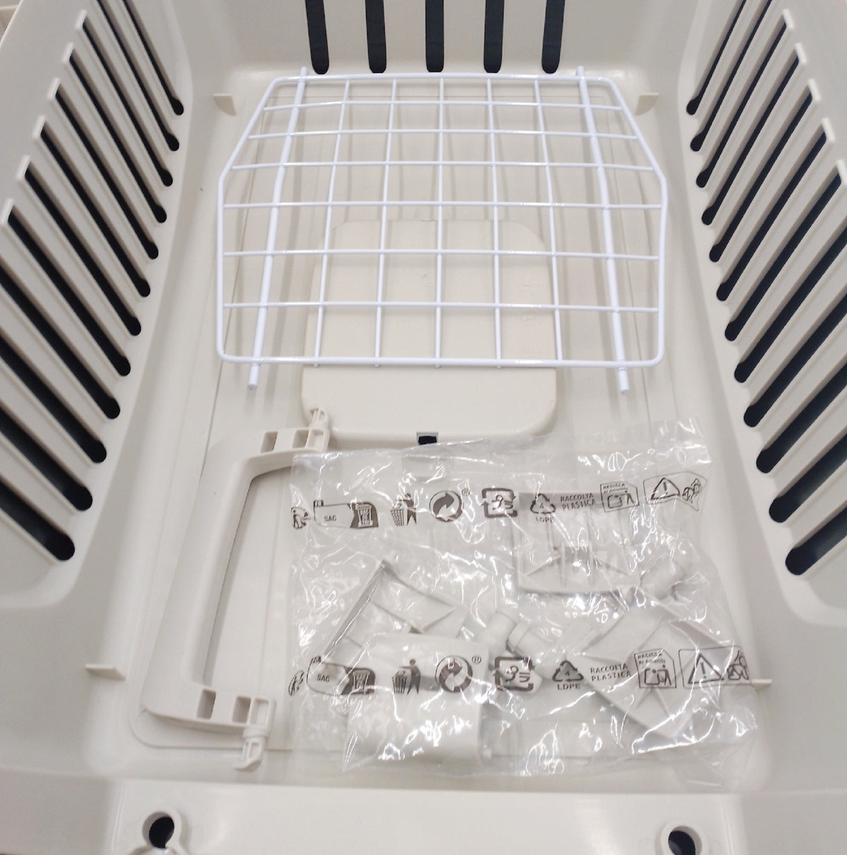 Ferplast Katzen und Hundetransportbox für kleine Hunde und Katzen bis 5 kg Transportbox klein