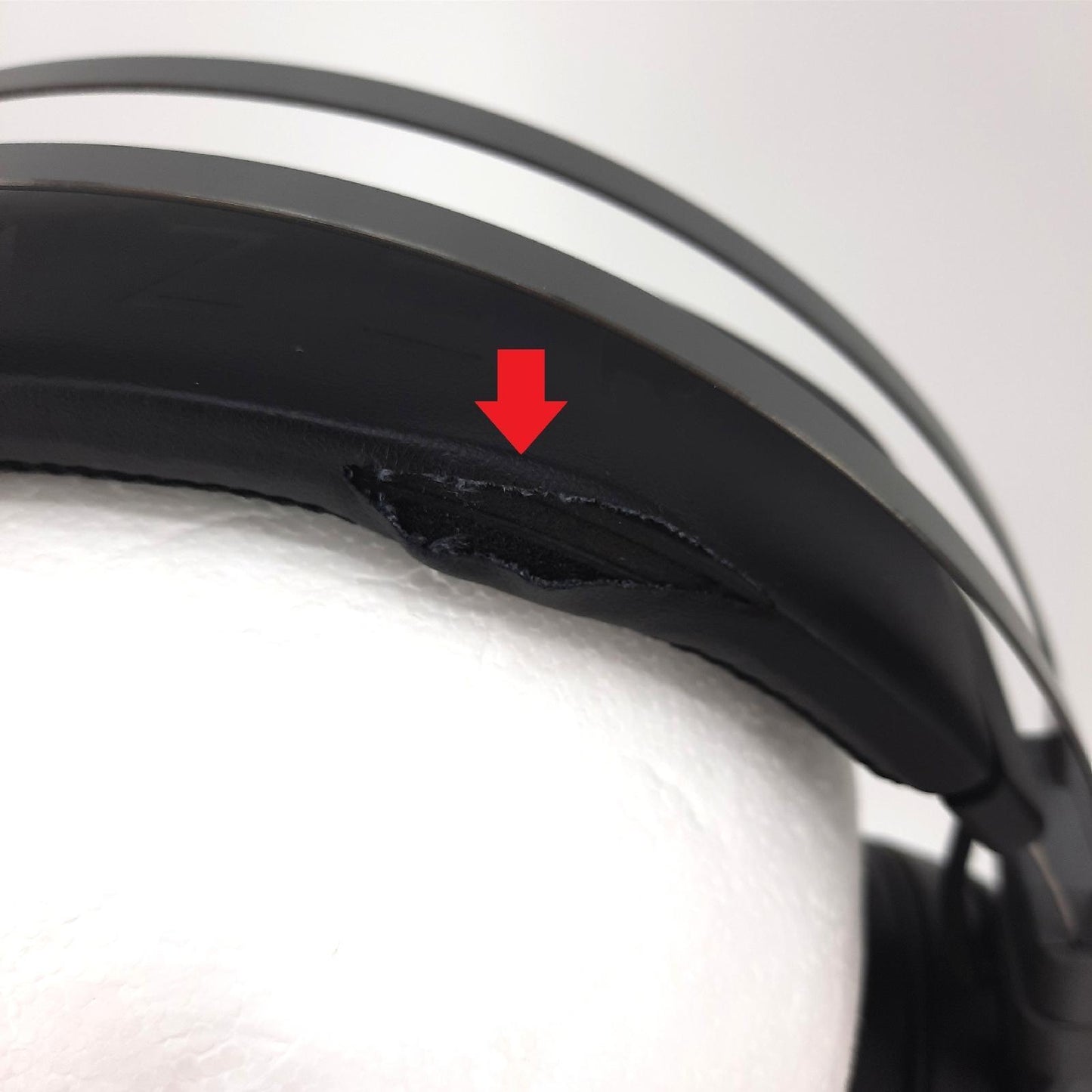Razer Nari Ultimate Gaming Headset mit THX räumlichem Audio Kühl Gel infundierter Komfort