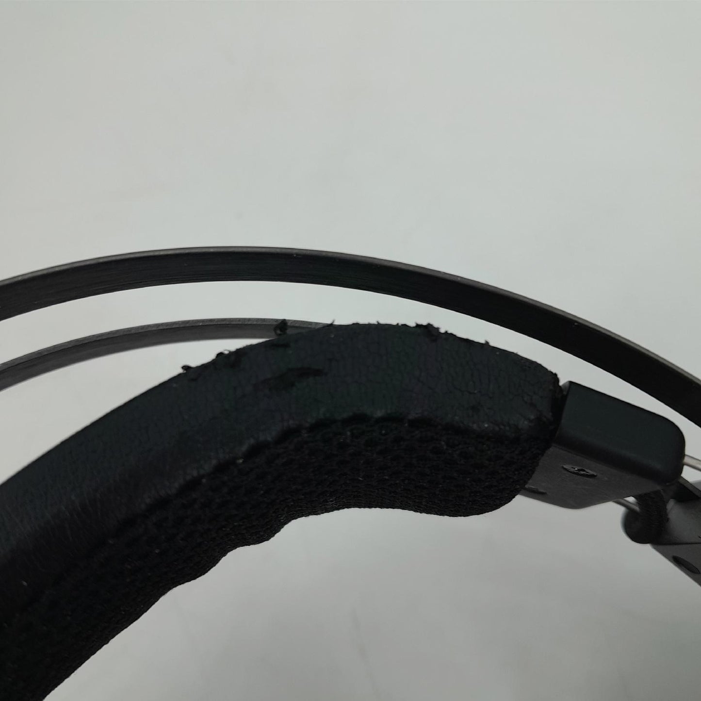 Razer Nari Ultimate Gaming Headset THX Audio ohne Kabel Ohrpolster OVP fehlt