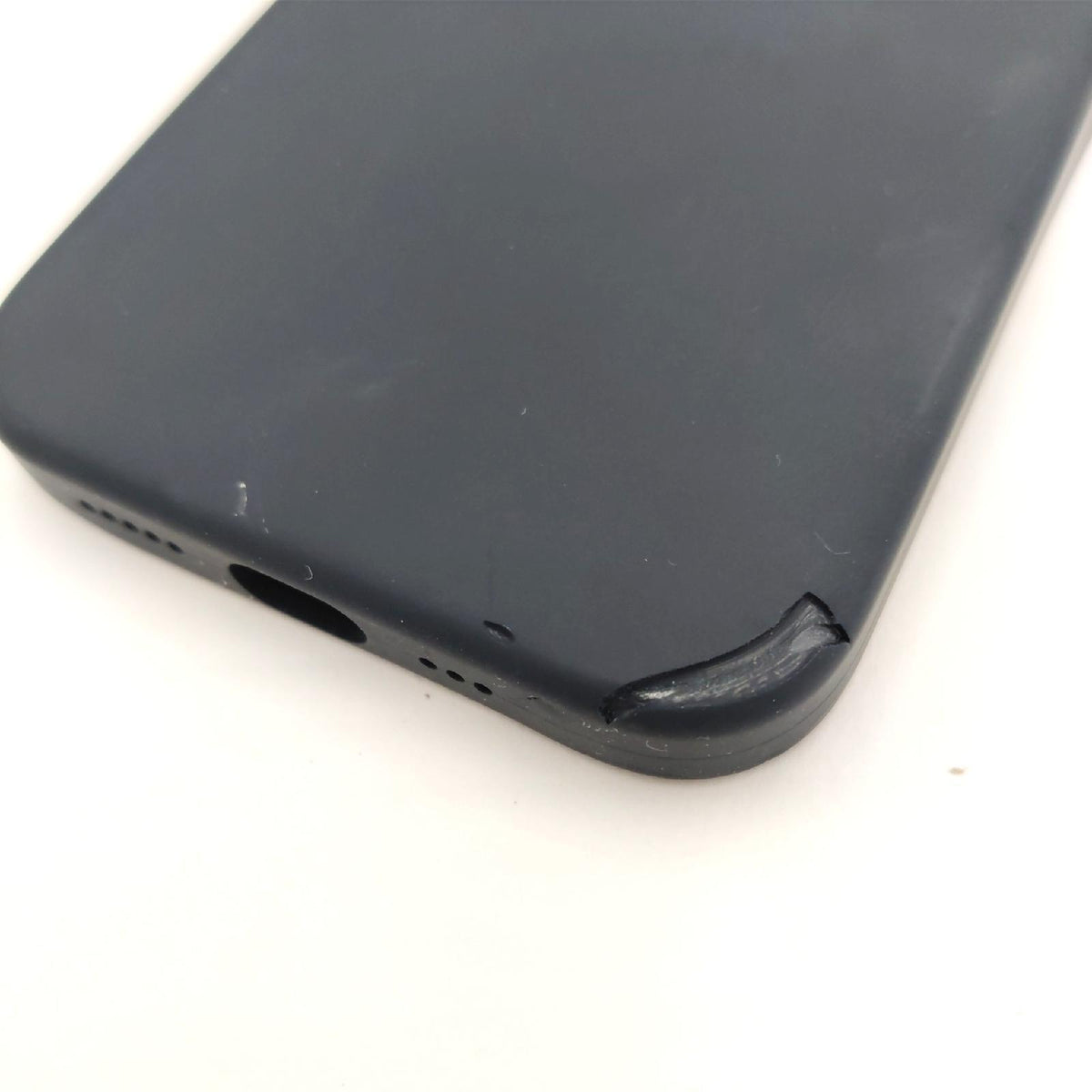 Apple iPhone Hülle Schutzhülle iPhone 13 starke Schutzschicht schlank Mag