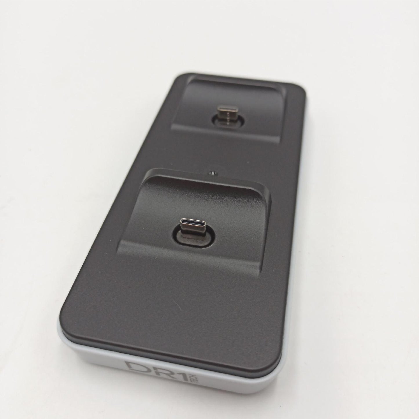 DR1TECH Ladestation Gaming Zubehör GamePow Plus Schnelles Aufladen für PS5 Dualsense Controller