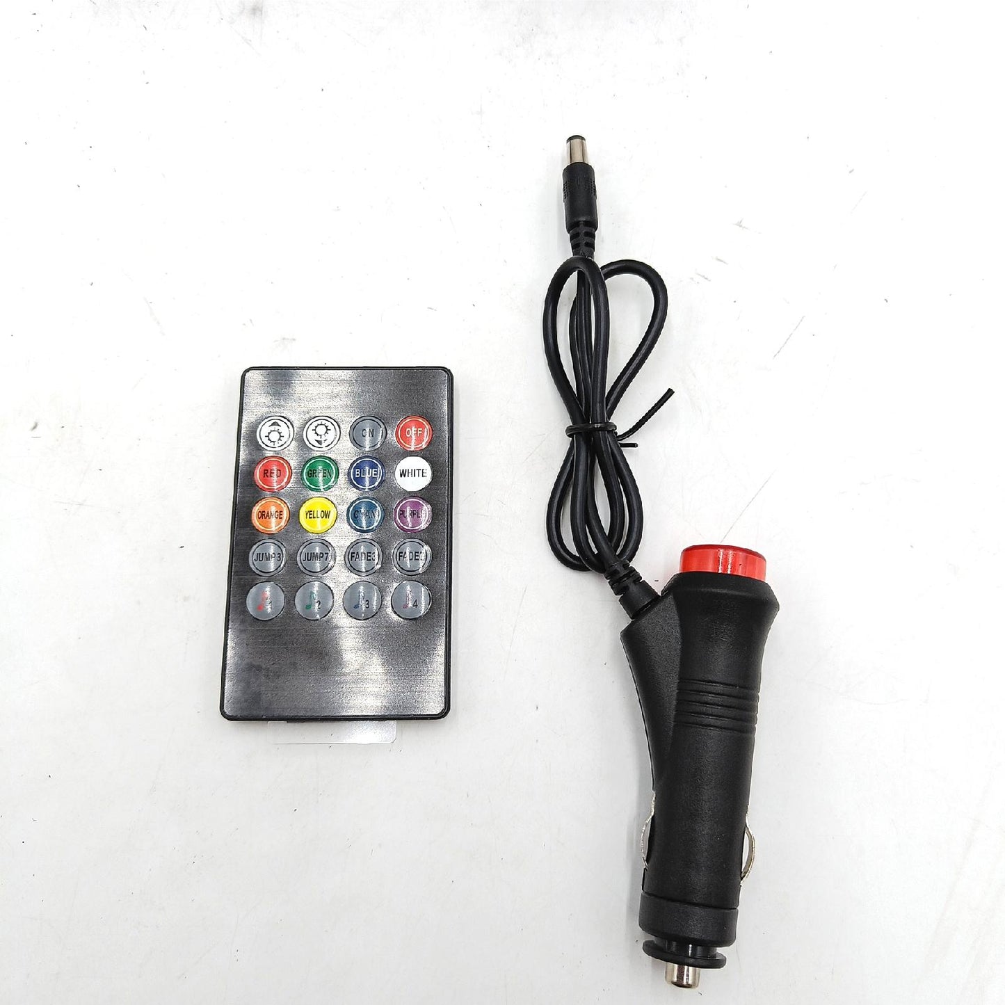 Retoo 12V LED Auto Innenbeleuchtung mit 4 Stück 48 RGB, 3 m mehrfarbig Auto LED Streifen, steuerbare Lichtleiste mit Fernbedienung, Wasserdicht Beleuchtung für Zigarettenanzünder,Innenraumbeleuchtung