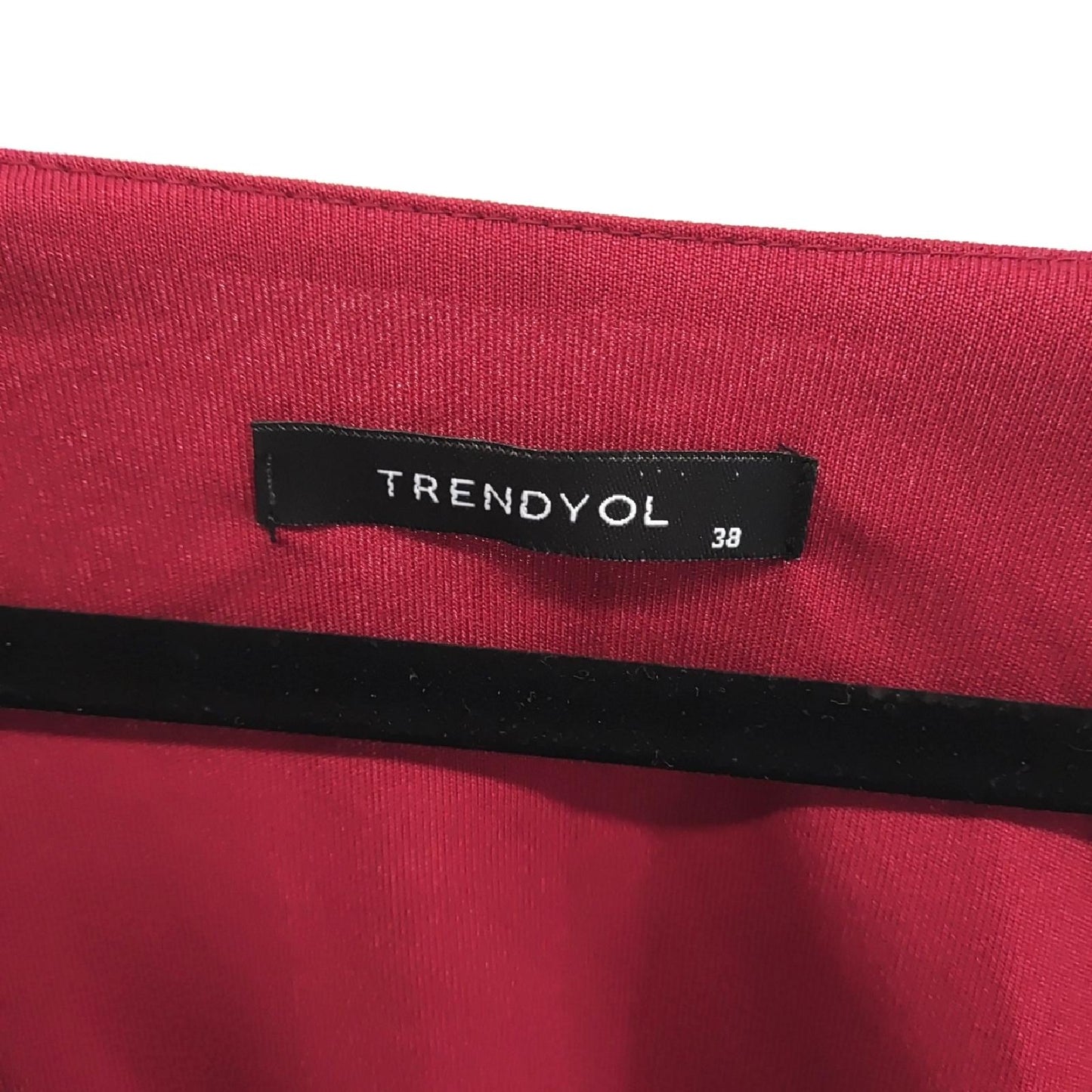 TRENDYOL Damen Midi Ruffle Hem Fitted Dress, Bordeaux, 38 EU
