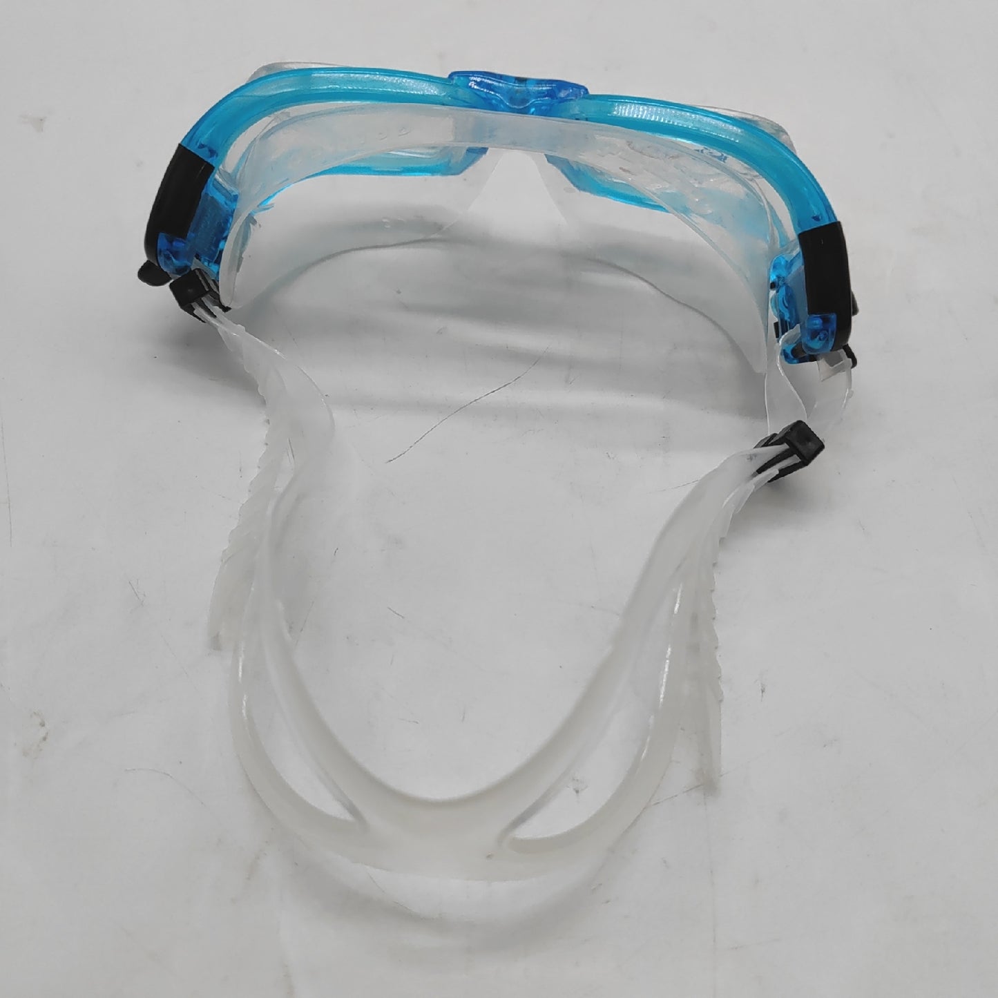 Cressi Schwimmbrille Silikon für Erwachsene mit gehärteten Glasgläsern und ohne Verzerrung