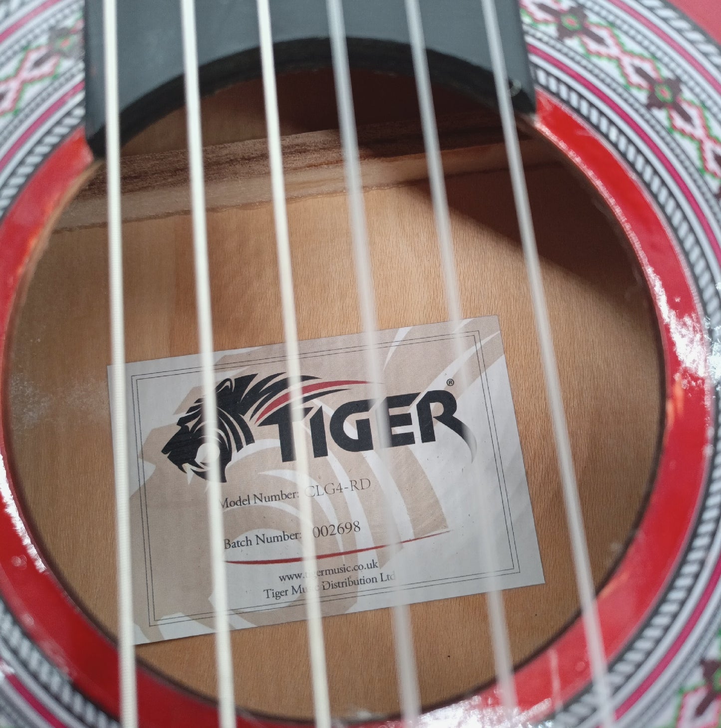 Tiger Musikset Gitarre Saiten Klassische Gitarre 34 Rot Stahl Nylon Klang
