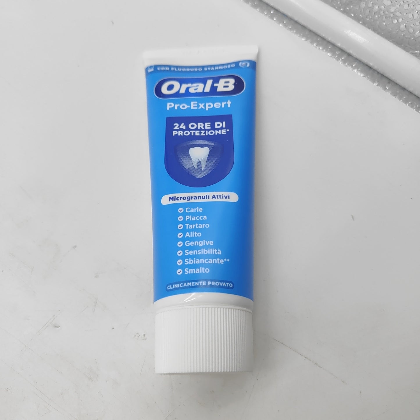 Oral-B Wiederaufladbare elektrische Zahnbürste iO 2 Schwarz 1 elektrische Oral