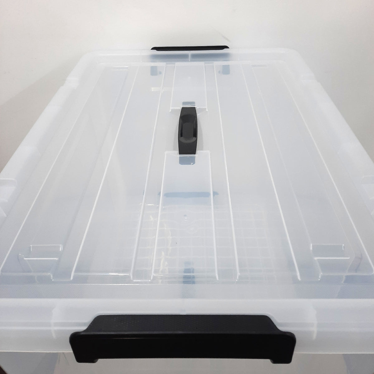 SpaceXpert Aufbewahrungsboxen, Lagerboxen, Tragefähige Kunststoffboxen mit Griff, Stapelfähiger Organisationsbehälter für Schlafzimmer, Unrat, Schule, Transparent, 90L (4er Set)
