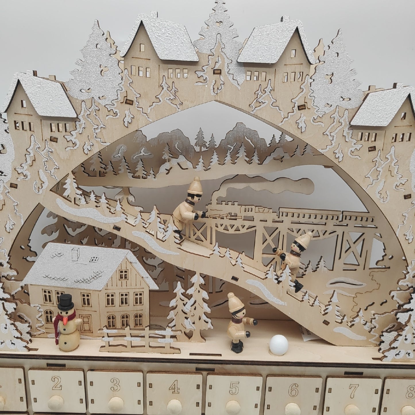 small foot Adventskalender Holz Deko Weihnachten Skivergnügen LED Beleuchtung festlich