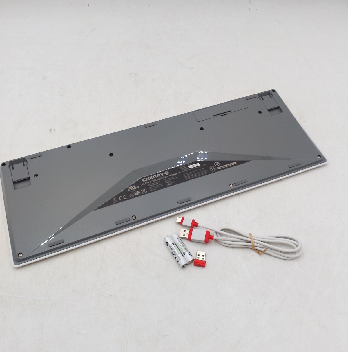 CHERRY Stream Desktop Recharge Tastatur Deutsch QWERTZ Weiss Maus fehlt nur Bilder sichtbar