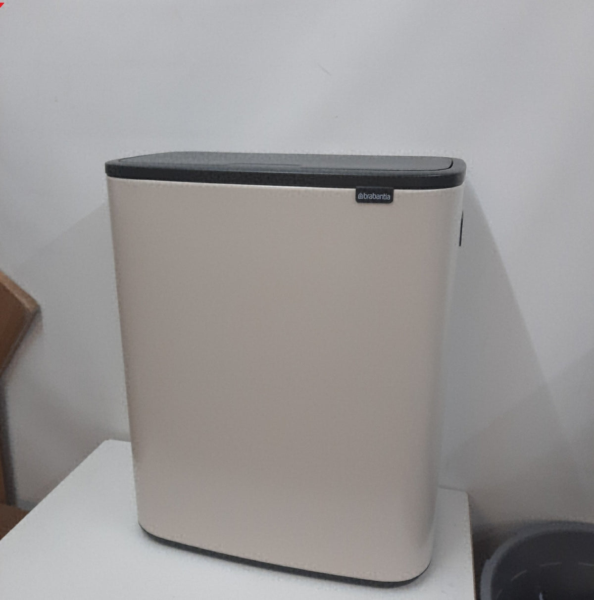 Brabantia Bo Touch Bin Küchenmülleimer Hi 60 l Abfalleimer Housewares