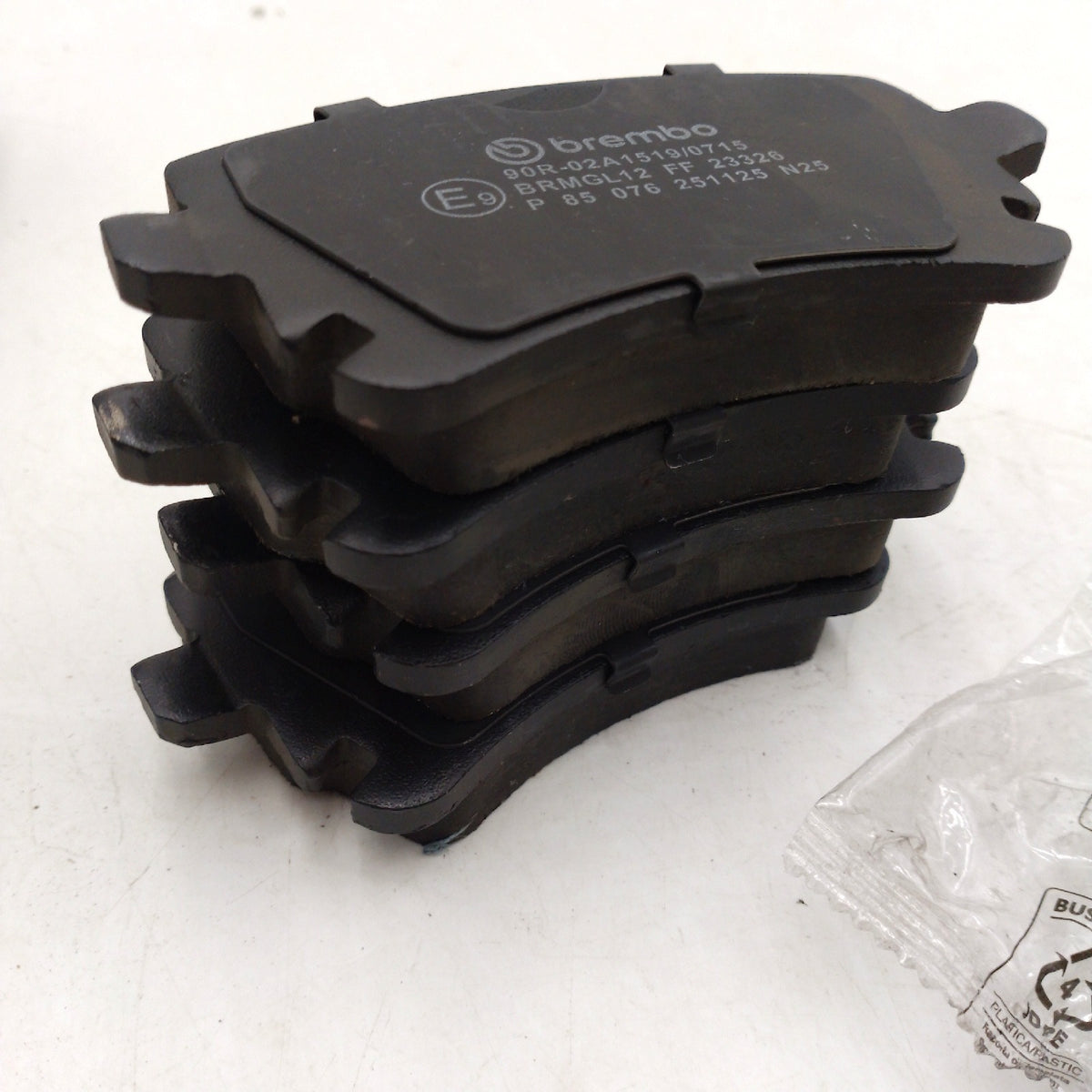 Brembo P 85 076 Bremsenverschleißteile für die Hinterachse
