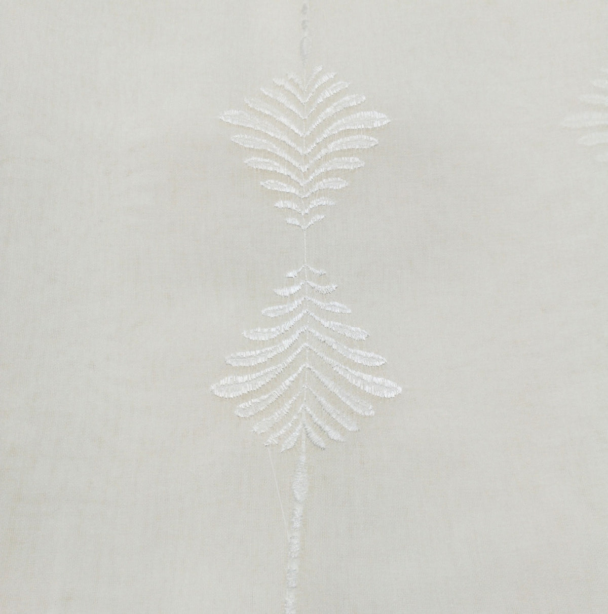 DAS DESIGN Gardinenschal halbtransparent Dekoschal Stoff Ösenschal Voile M W