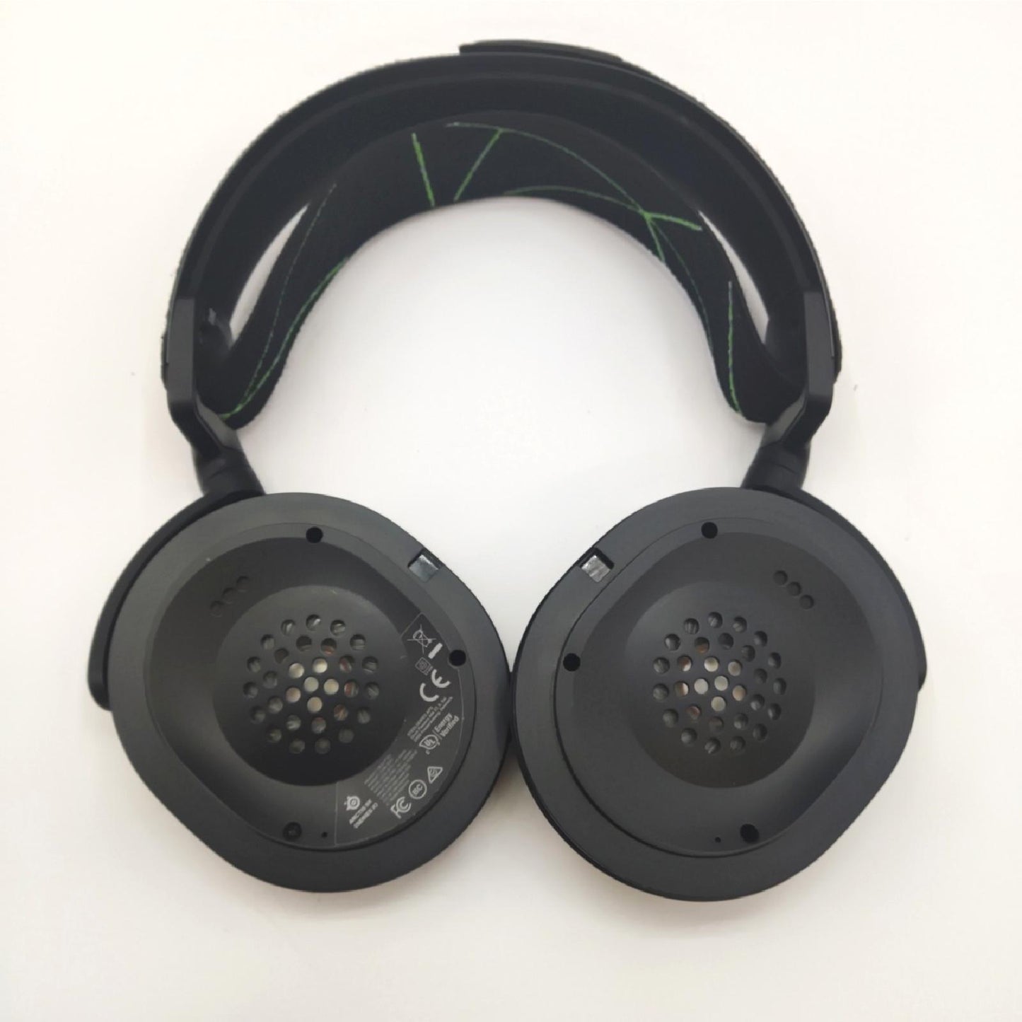 SteelSeries arctis 9x Eingebaute Xbox Wireless Bluetooth mit Gebrauchsspuren ohne Ohr