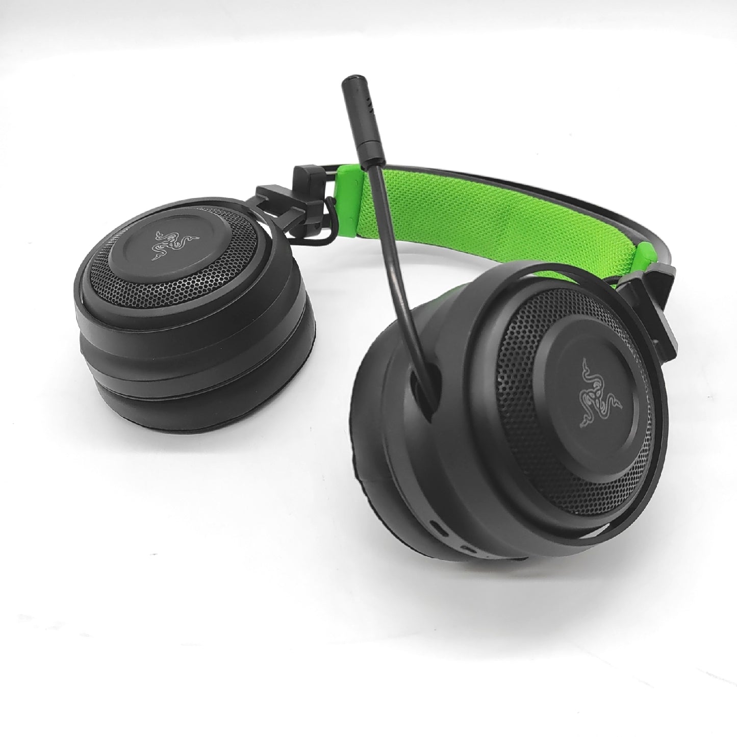 Razer Nari Ultimate for Xbox One kabellose Gaming HyperSense Kopfhörer- - Defekt