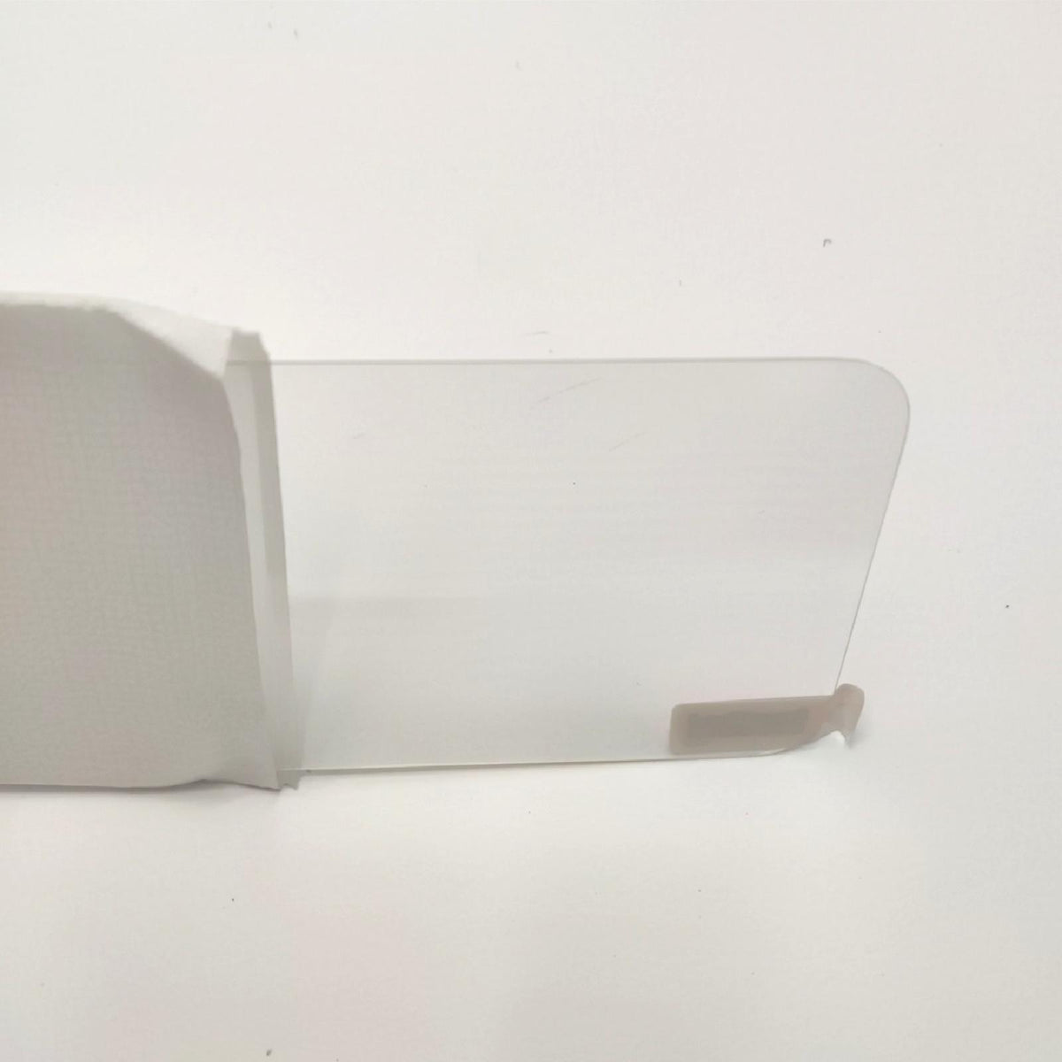 Beeasy iPhone 15 Pro Huelle MagSafe Staender Lieferung mit Schutzfolie