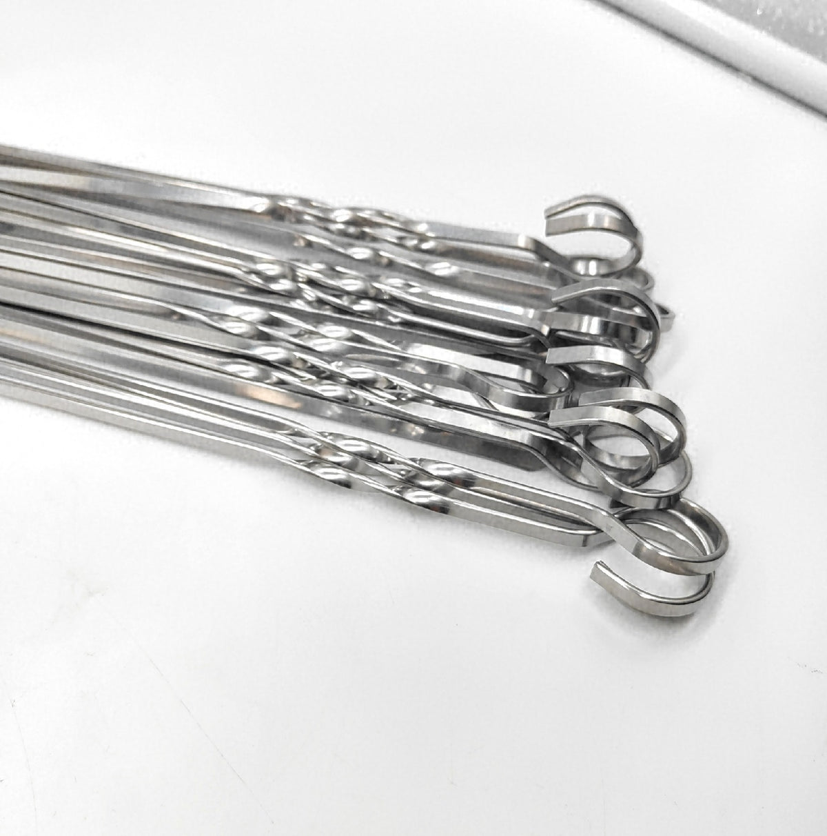 LOVLEX Grillspieße Edelstahl 12 Stück Länge 39 cm Grillspieß Fleischspieße Grillzubehör