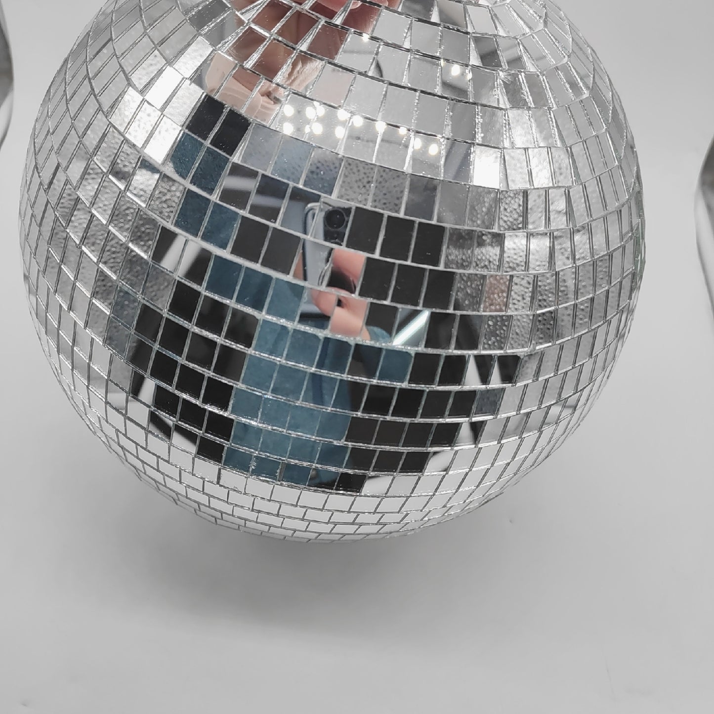 Relaxdays Discokugel Party Deko große Spiegelkugel zum Aufhängen Decke Glamour