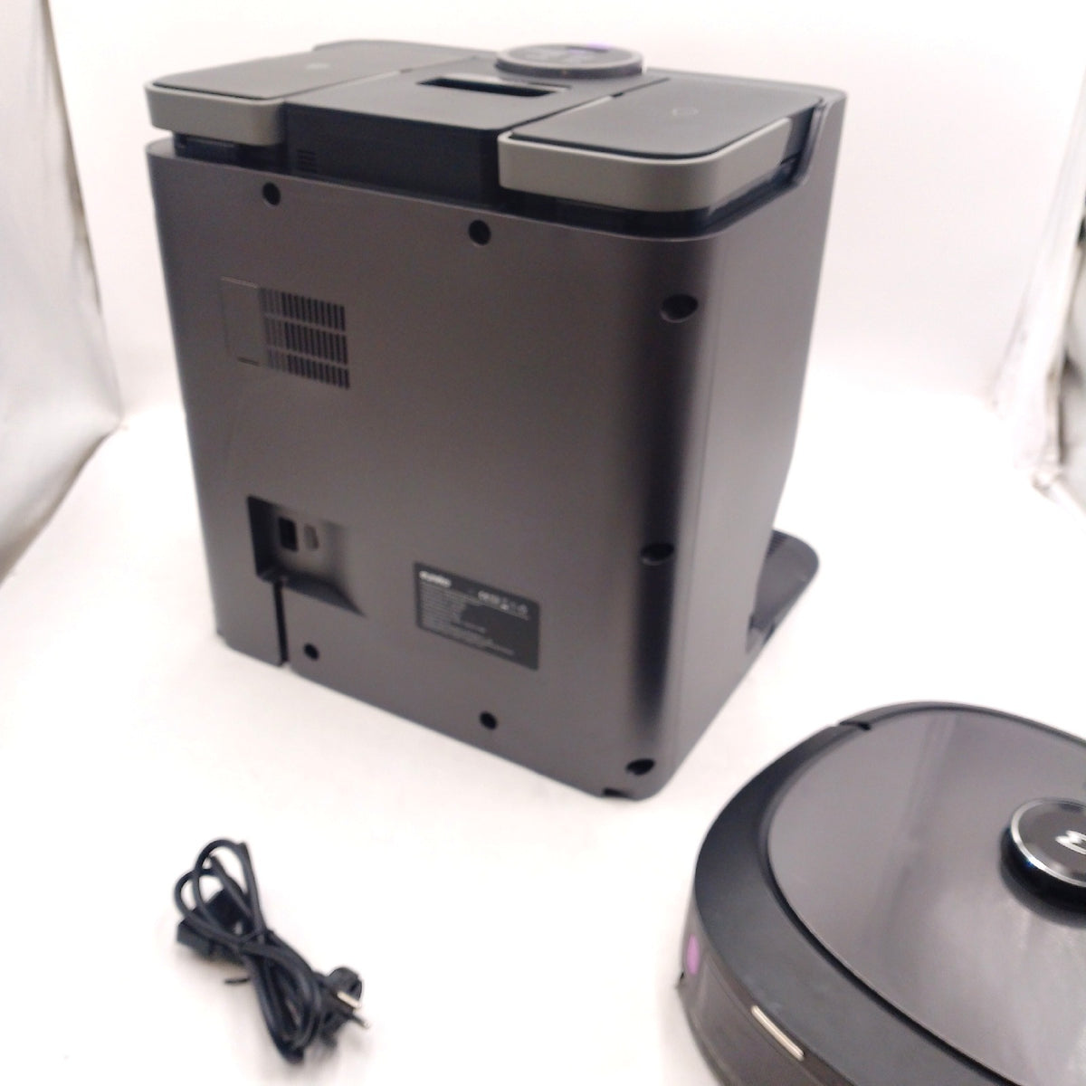 EUREKA J20 DE Saug- &Wischroboter + All-in-One-Station Always Clean Mopp KI-3D-Hindernisvermeidung intelligente Haustierumgehung 8000Pa Auto Teppicherkennung App- & Sprachsteuerung schwarz