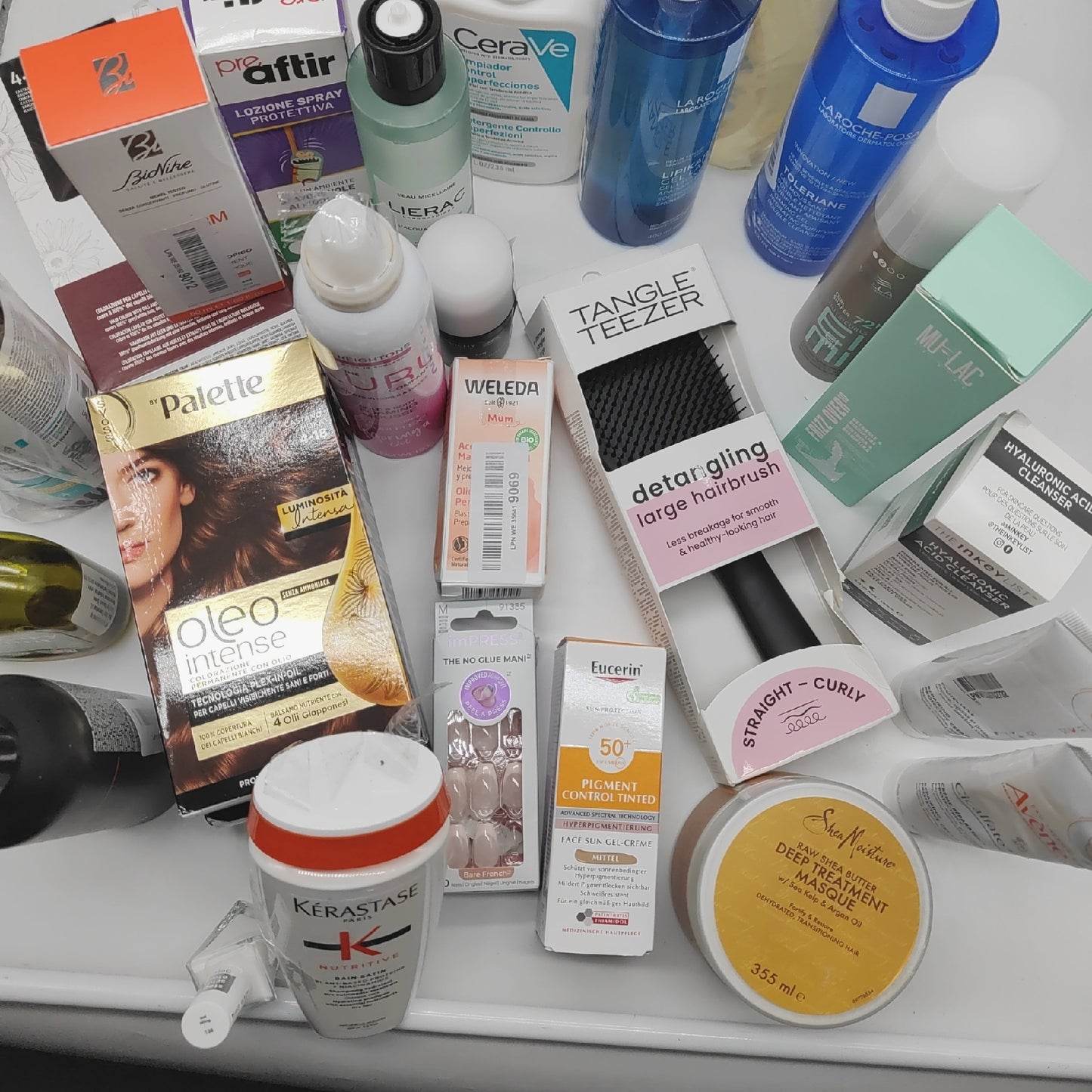 Kosmetik Brauty Haarshampoo Haarfärbung Tangle geöffnete Verpackungen