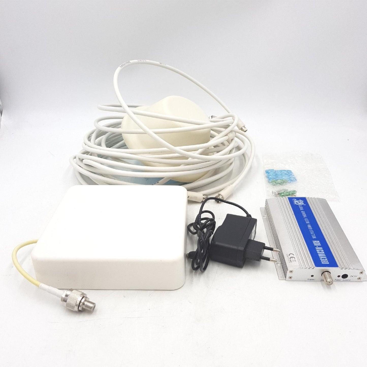 SignalRepeaterVerstärkerKit für GSM Umts 3GHandys Antenne