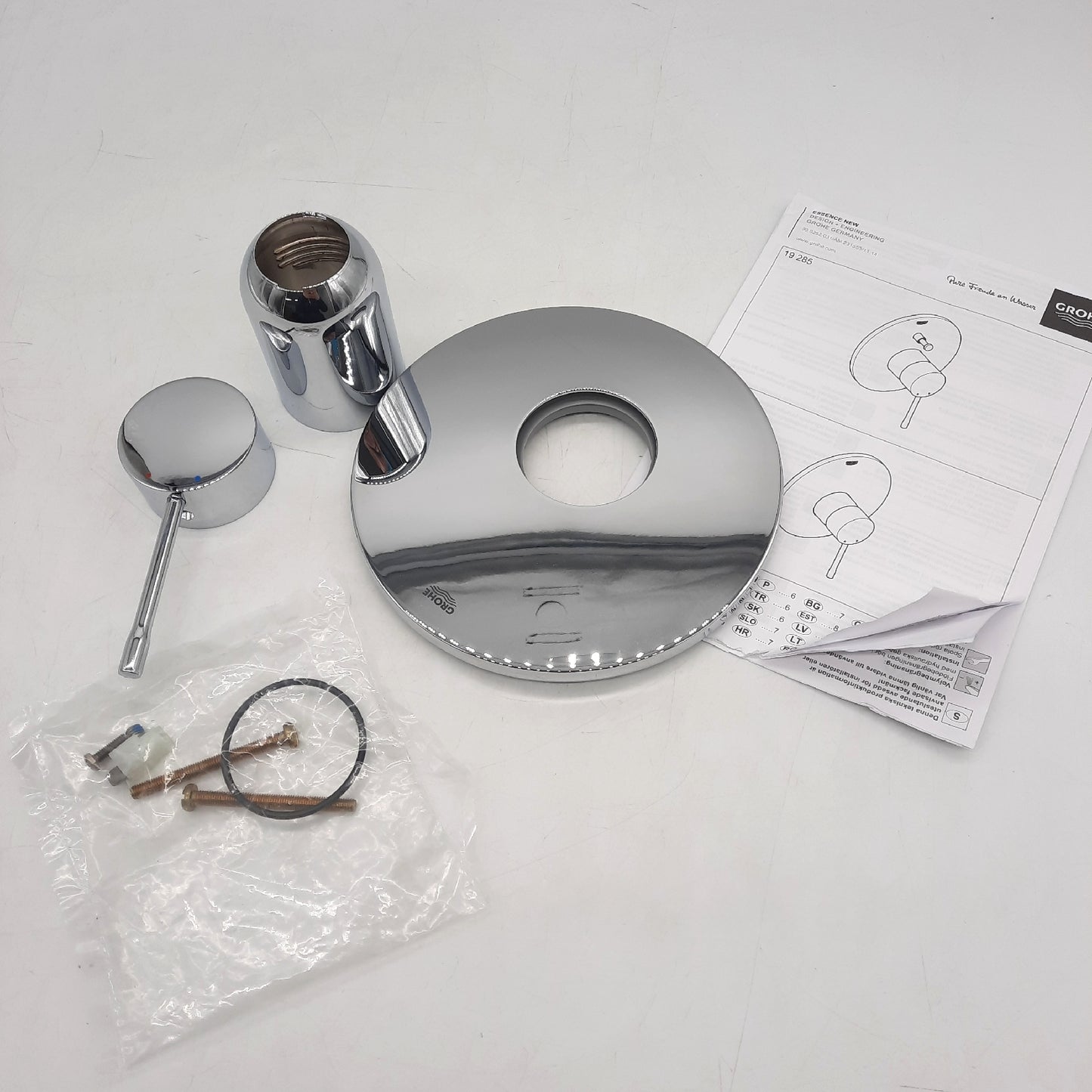GROHE Brausearmatur Badezimmerarmaturen Essence Fertigmontageset hochwertig Chrom Innovativ