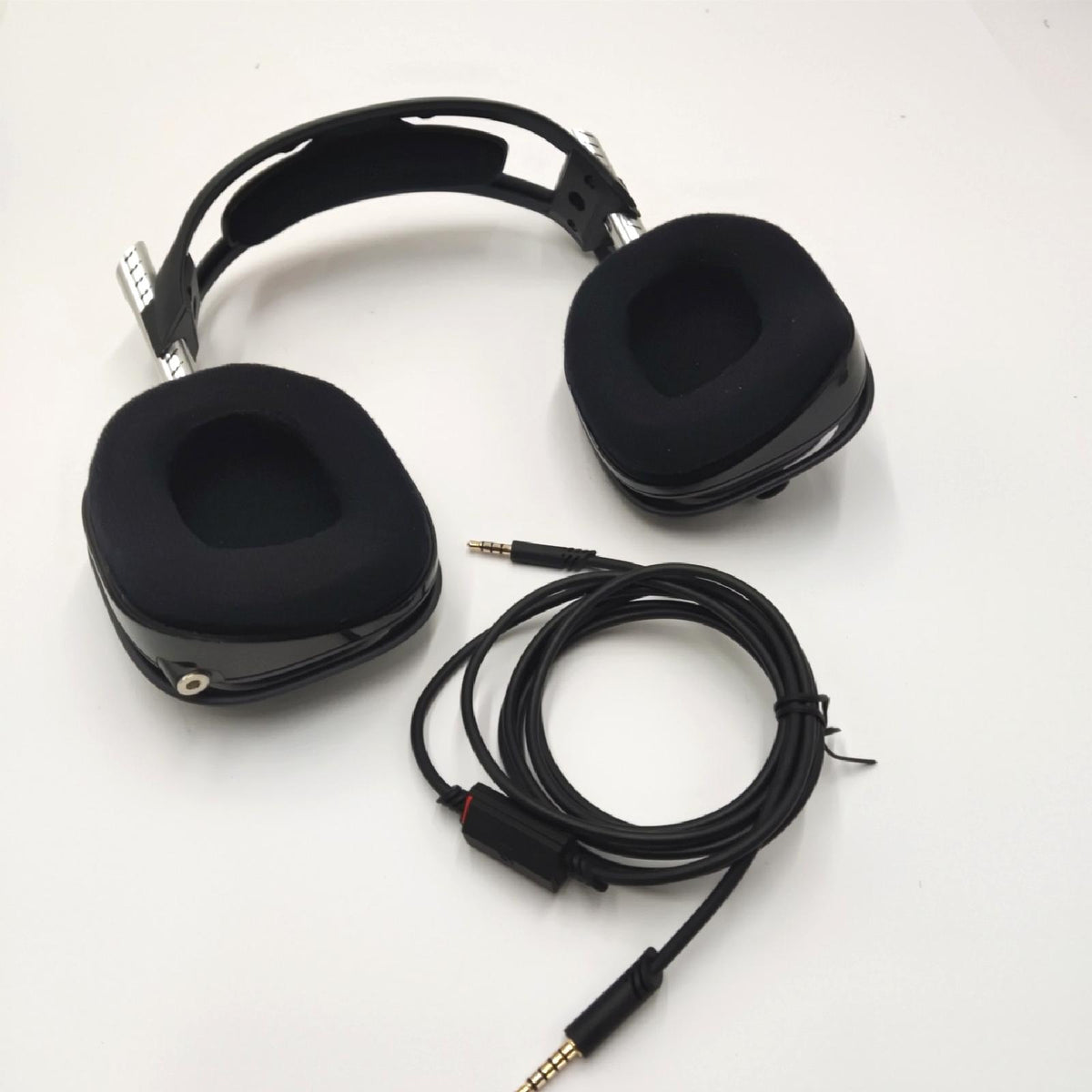 ASTRO Gaming Gaming Headset Audiozubehör A40 TR MixAmp Pro kabelgebunden Surround Sound