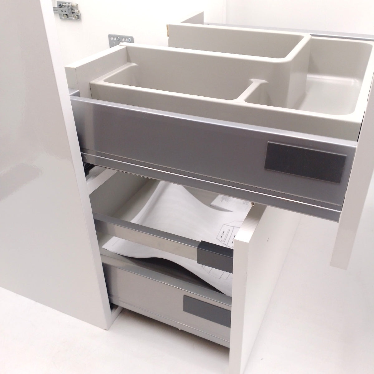 Riva Waschtischunterschrank Badmöbel Vulcano weiß hochglanz modern platzsparend