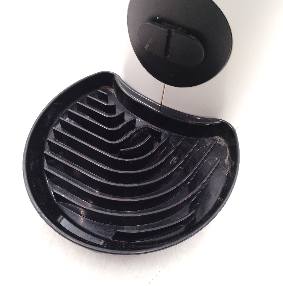 Dolce Gusto Krups Genio S Espressomaschine Ersatzteil gebraucht überprüft mit Gebrauchsspuren