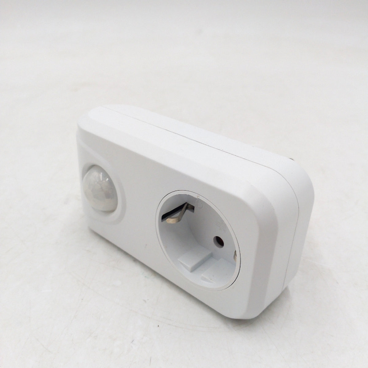 Voltomat Zwischenstecker mit Bewegungsmelder Elektrotechnik Max Anschlussleistung 3680 Watt Sicherheit
