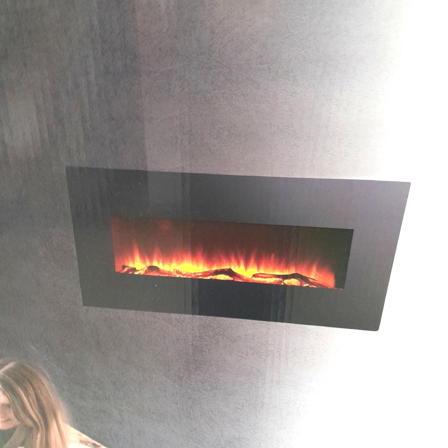 Voltomat Stand Kamin Heizung Flat Schwarz Heizgerät Wärmequelle modern Design energiesparend