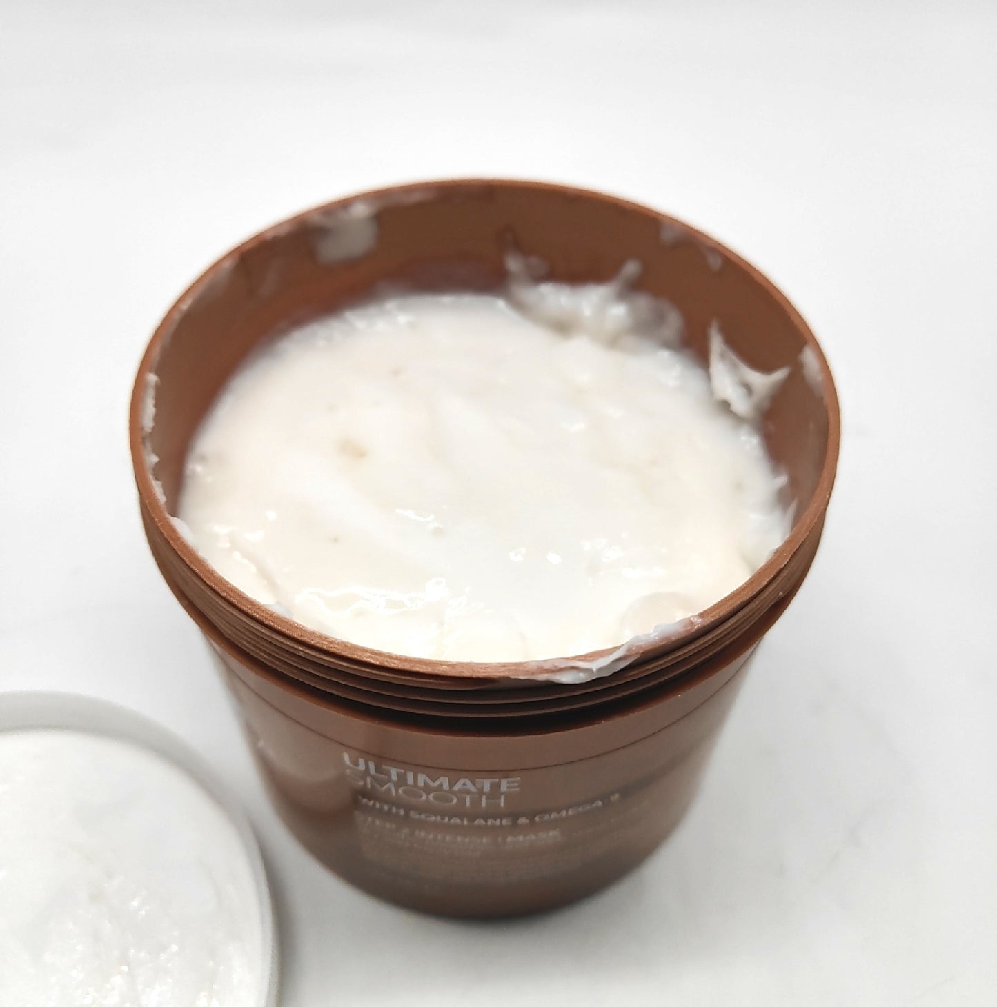 Wella Professionals Ultimate Smooth Haarkur geöffnet leicht getestet gut gefüllt