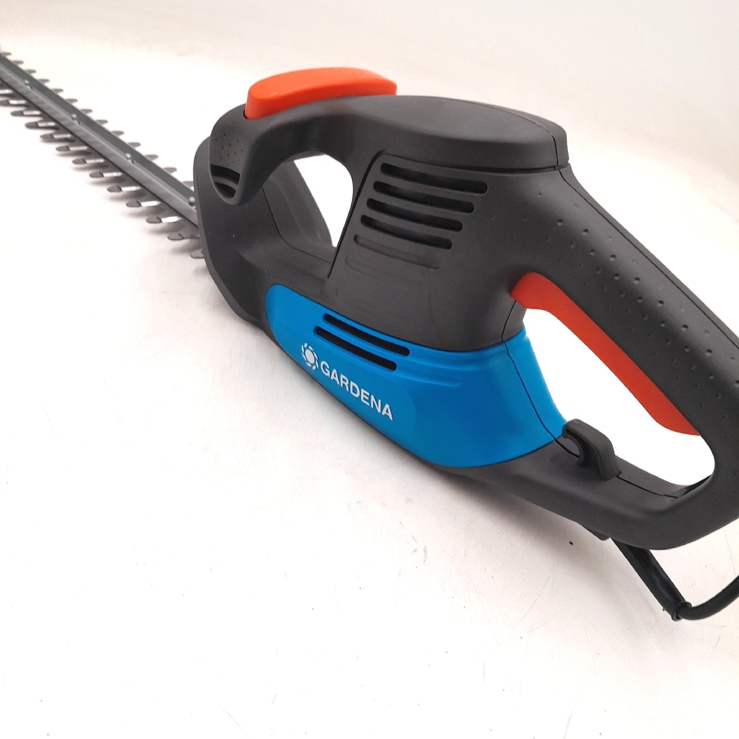 Gardena Elektro Heckenschere Gartengeraete Easy Cut 420 kraftvoll effizient schneiden