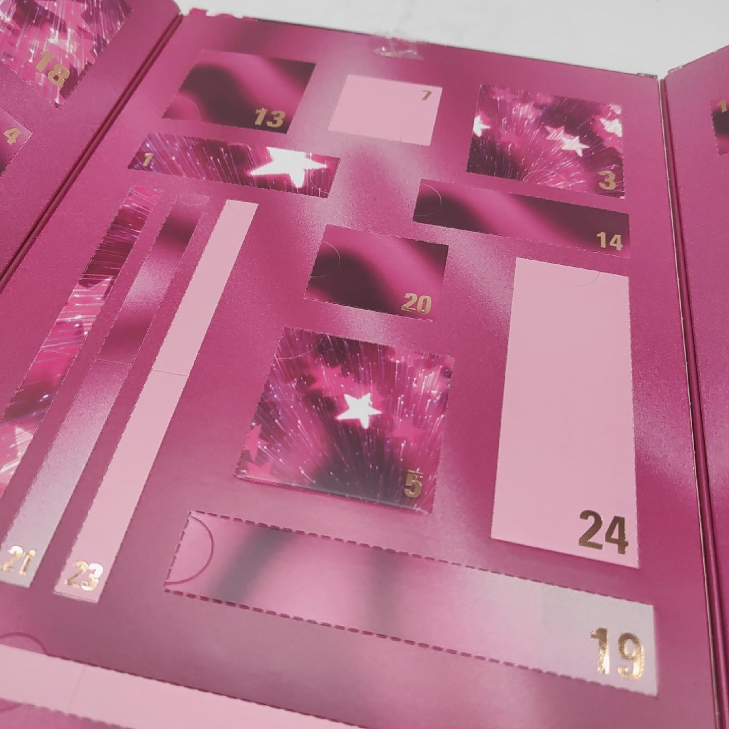 Revolution Make-up-Adventskalender 2025 24 Produkte Gesicht Make-up"