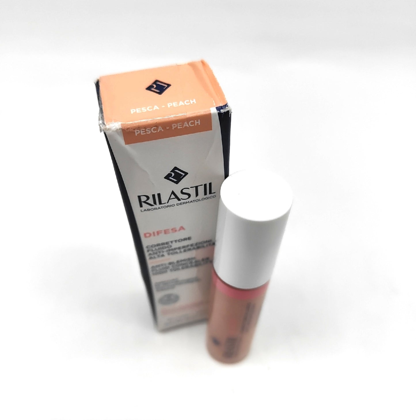 Rilastil Make up Korrekturflüssigkeit Hautpflege Difesa gegen Hautunrein