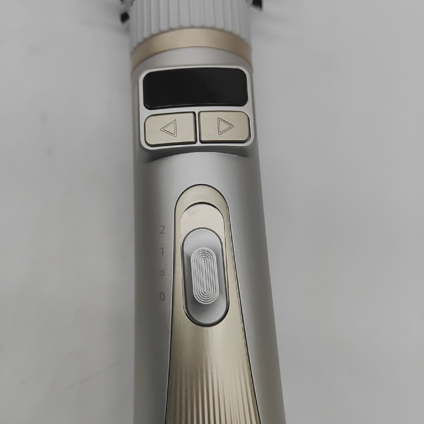 Cecotec Airbrush mit 2 CeramicCare 2-in-1 Gyro-Bürstenköpfen. 1000 W Doppel-Hagel
