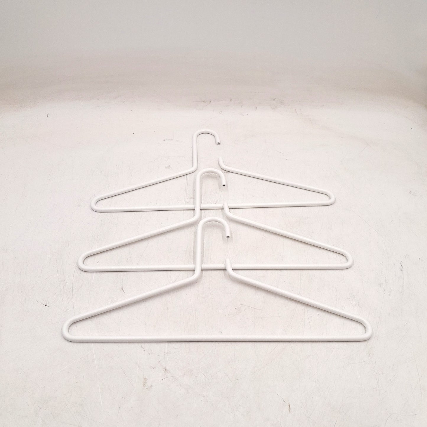 Spinder Design Kleiderbügel Garderobe Senza 6 Weiß Stahl Organizer Ordnungshilfe