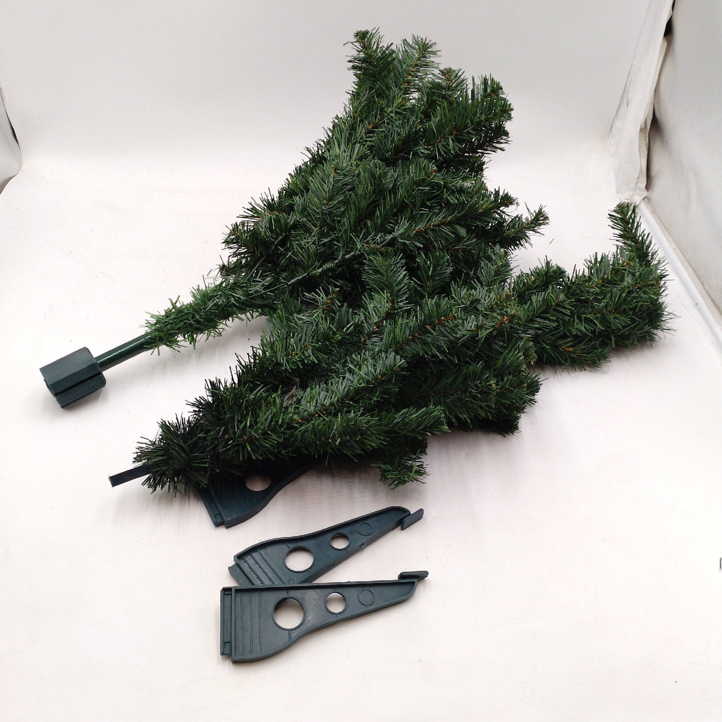 Edwards Weihnachtsbaum Künstlicher Weihnachtsdeko 12 Meter Tannenbaum Winterstimmung