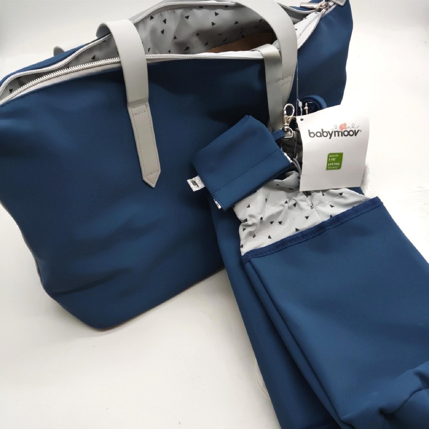 Babymoov Wickeltasche Babybedarf Le Champs Elysees Safran Blau Komfort Design pflege