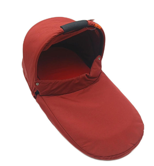 GB Cot M Baby Kinderwagenaufsatz Dragon Rot Stilvoll Komfort Luxuriös und Bequem