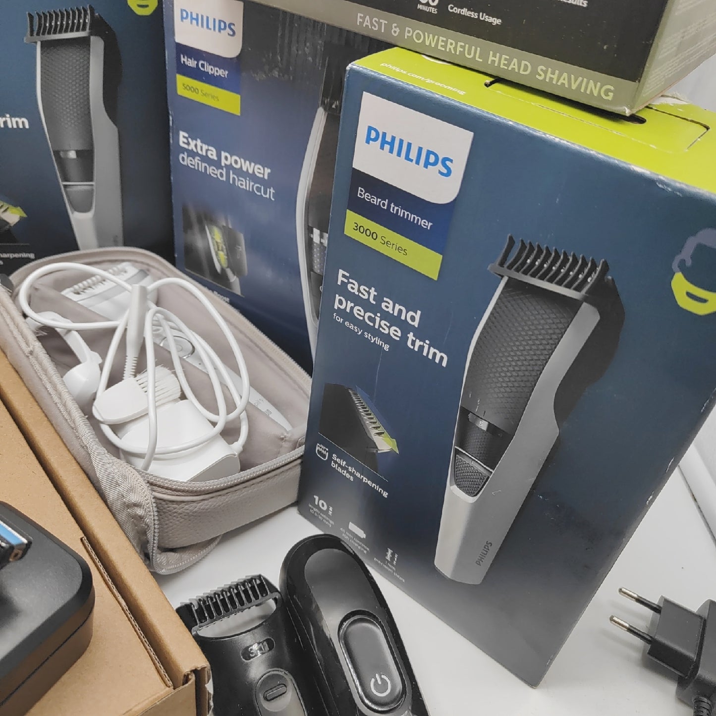 Philips Rasierer Elektronik Haartrimmer Braun perfektes Stylingpflege Zubehör
