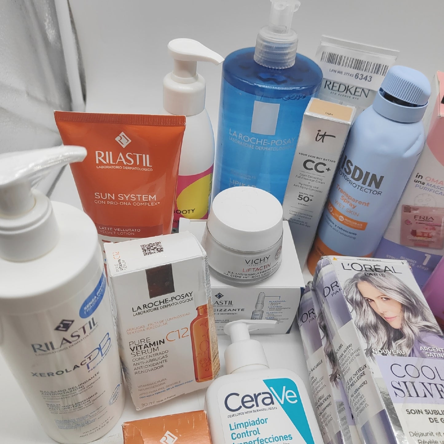 Loreal Vichy Hautpflege Drogerie Beauty creme Sonnenschutz Makeup Mischware