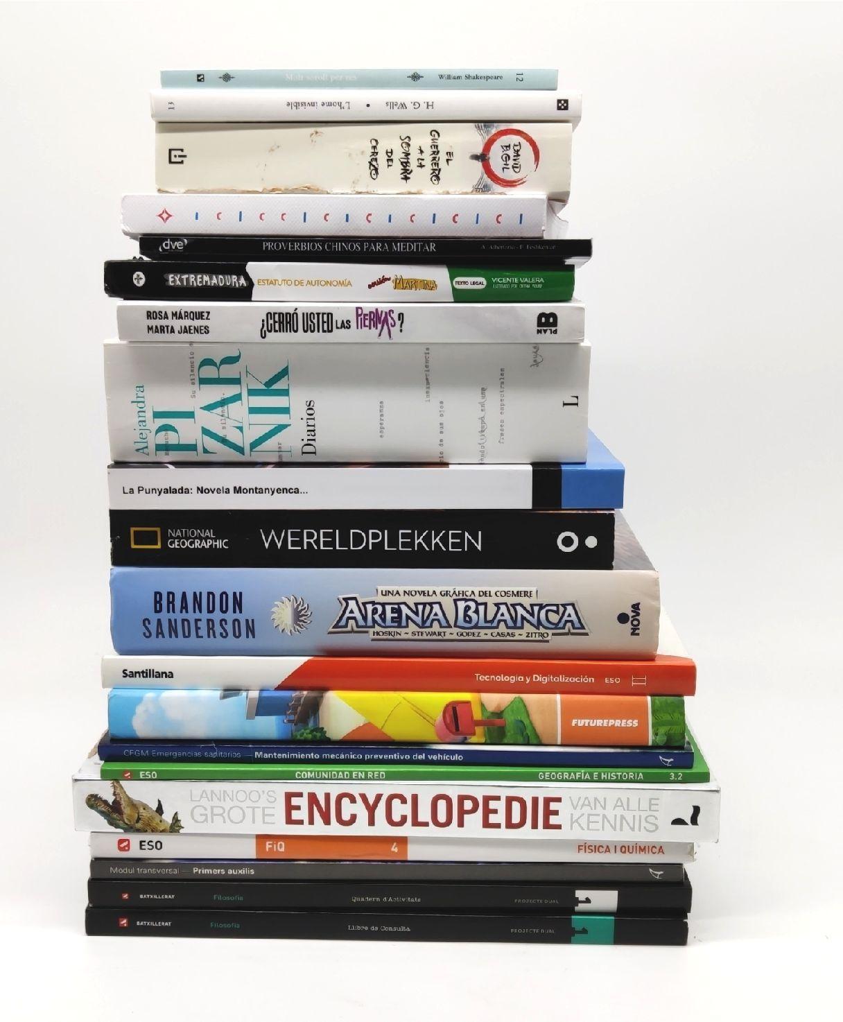 Thalia Buchpaket Bücher verschiedene Genre mehrsprachig Kundenretouren sortiert