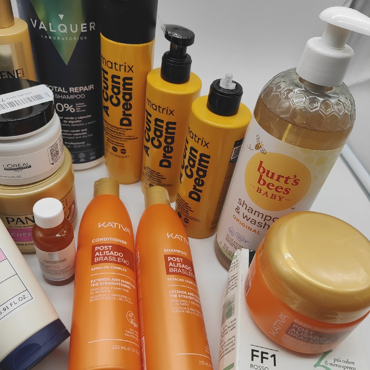 Shampoo Kur Spülung Haarfärbung Pflege Pantene ghd verschiedene Posten